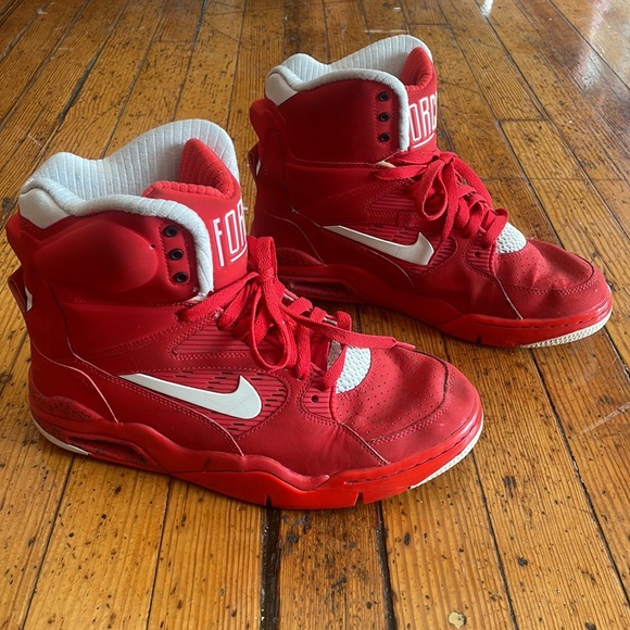 Nike Air Command Force University Red 684715-600 Size 8.5 - Picture 2 of 11